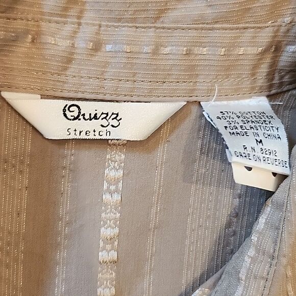 Tan collared button down stretch shirt size M - Picture 4 of 10